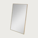 R & J Spegel – Rektangulär 76 x 102 cm